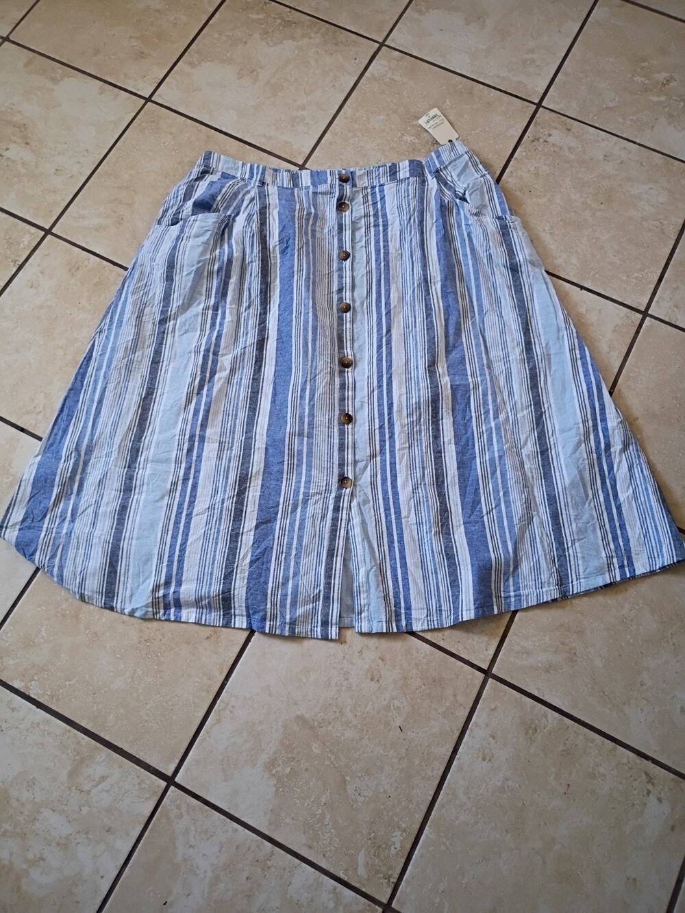 St John's Bay Maxi Cool Soft Blue Stripes Skirt Womens 3x Boho Chic, Grandmother